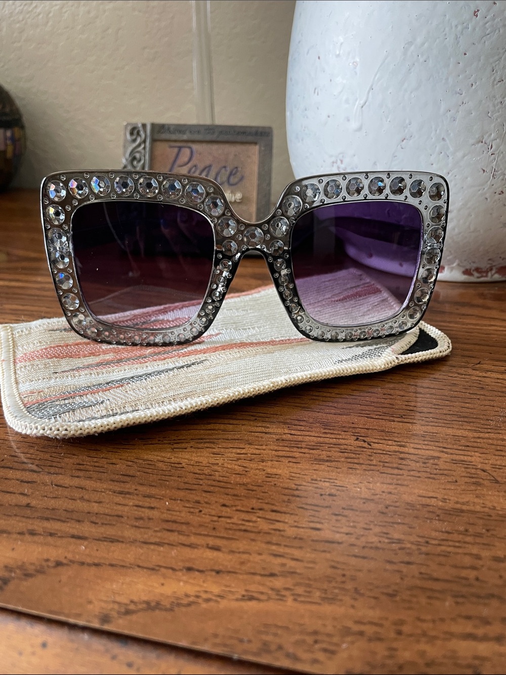 FLAWLESS EYEWEAR Oversized Square Frame Crystal Bling Rhinestone Sunglasses - Picture 3 of 9